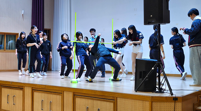 SCHOOL CHEER-UP DAY 이미지